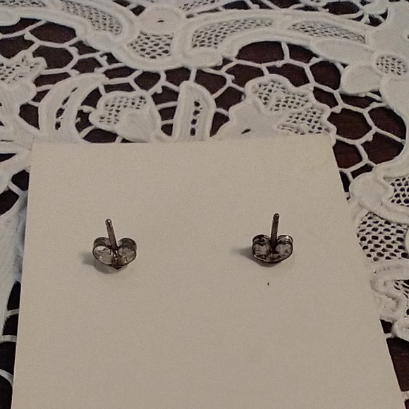 Handcrafted turquoise earrings - Picture 3 of 3